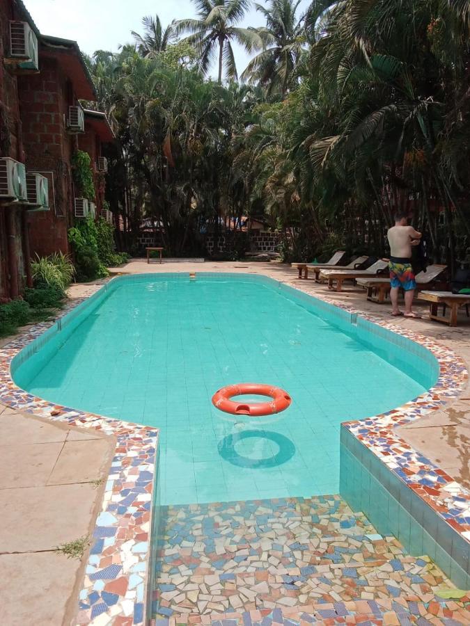 Sea Breeze Inn, Calangute Goa Bagian luar foto